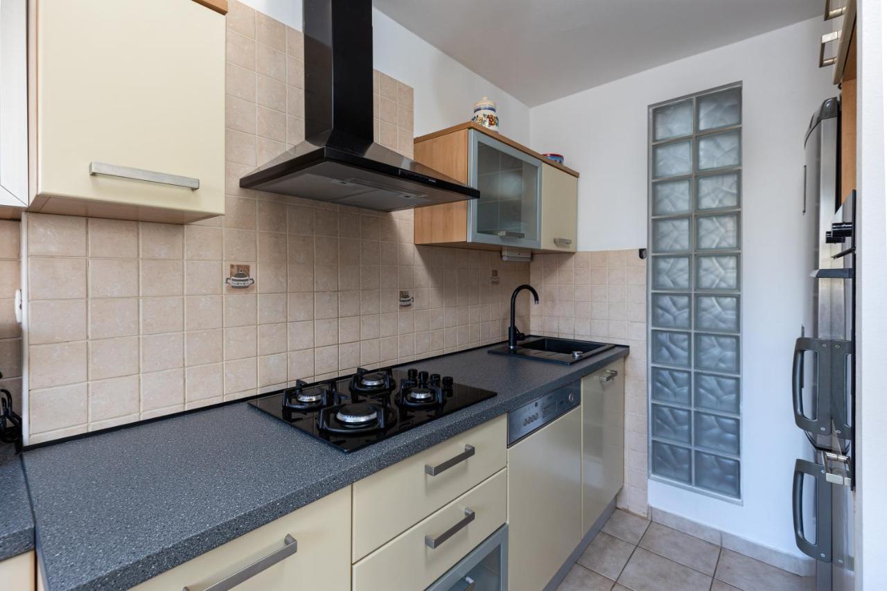 Apartment Nava Split Exterior photo
